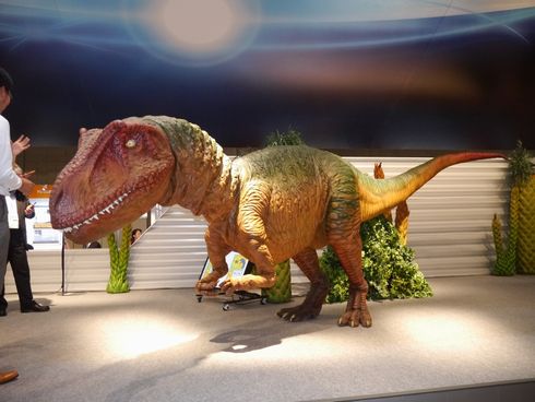 鉄人28号みたい 全長6メートルの恐竜ロボをスマホで操縦 Teサウルス に大興奮 Ceatec Japan 14 ねとらぼ