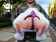 遠藤関のお尻に顔を乗せられるクッション誕生　永谷園のキャンペーンでプレゼント