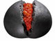 KISSとコラボ！　真っ黒な「激辛チリトマトまん」をサークルKサンクスが発売
