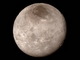 探査機「ニュー・ホライズンズ」が撮影した冥王星の写真続々公開　衛星カロンも鮮明に