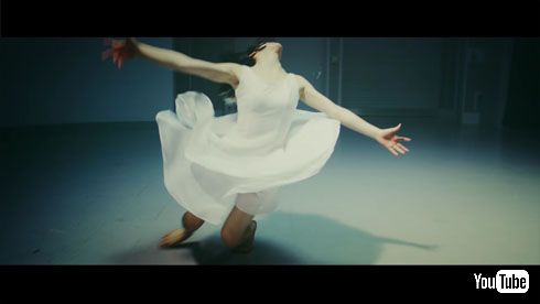 Sia「Alive（アライヴ）」日本版MV