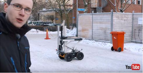 ボルボが大学と開発した自動ゴミ回収ロボット