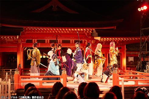 ミュージカル 刀剣乱舞 厳島神社奉納公演の公式レポートが到着 写真盛りだくさんでお届け ねとらぼ