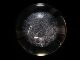 広大な宇宙が手のひらサイズに！　約70万個の銀河を刻印したガラス球がKickstarterに登場