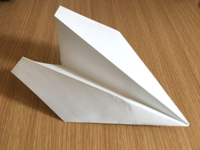 紙飛行機 作り方 世界記録 飛距離 デザイン