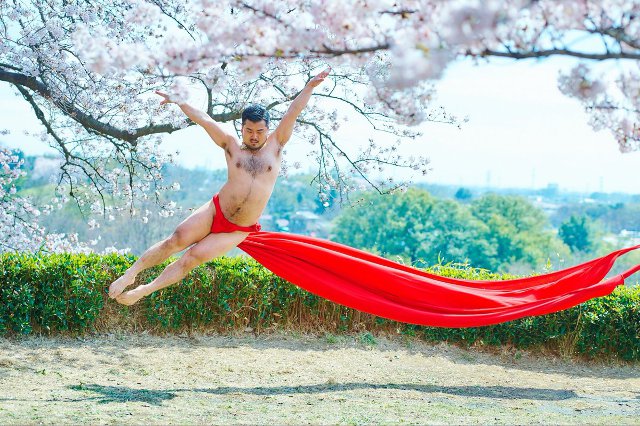 躍動感あふれる ふんどし写真 が話題に 春の美しい景色の中で舞う姿に 元気になる 感動した の声 ねとらぼ