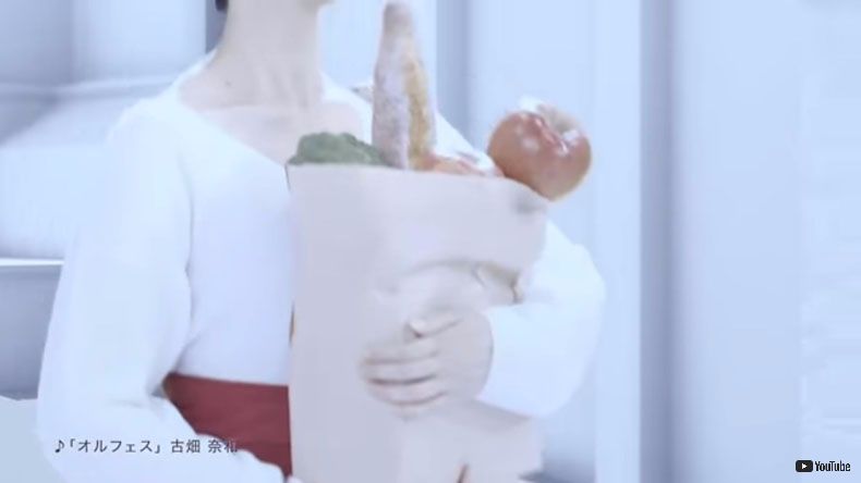 見た目だけで周囲の態度が180度変わってしまう化粧品cmが 差別的 と物議 販売元 突然 否定的な声が急増して困惑 ねとらぼ