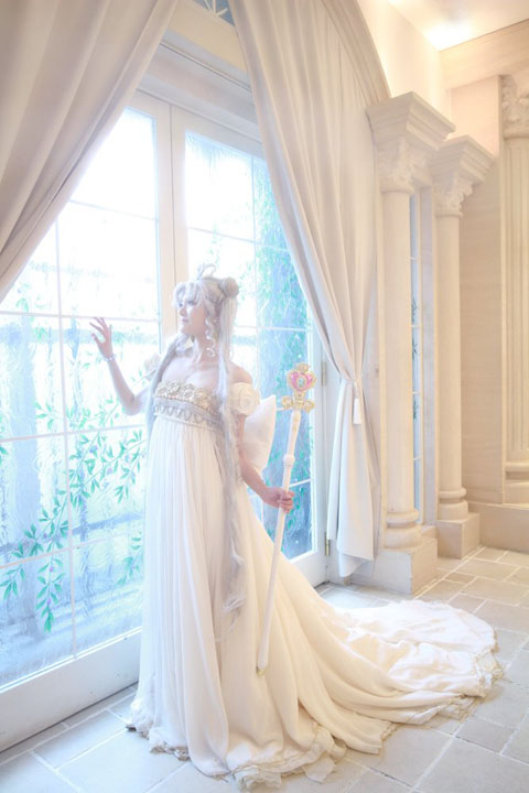 美少女戦士セーラームーン ネオ クイーン セレニティのドレスを麗しく完全再現 透き通るような透明感がすごい 1 2 ねとらぼ