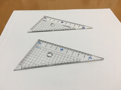 これが手描きだと 本物にしか見えない三角定規のイラストに うますぎて意味がわからない と大絶賛の嵐 2 2 ねとらぼ