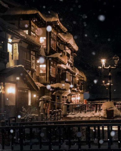 山形県 銀山温泉 写真 雪 奇麗