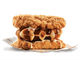 2枚のチキンでベルギーワッフルを挟む　カナダのKFCが衝撃メニュー発売