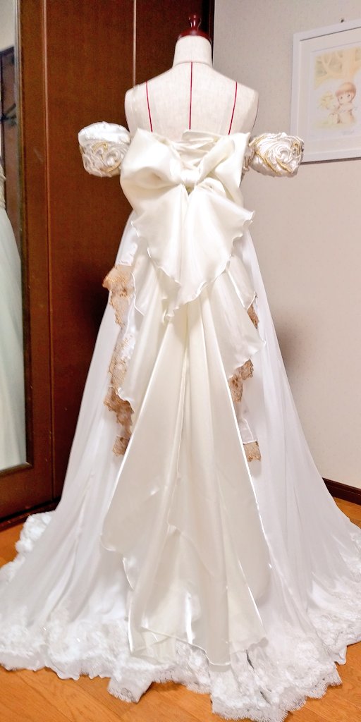 セーラームーン プリンセスセレニティのドレスを友人の結婚式に自作 完成度の高さと友情に感動 L Hiiko dress02 Jpg ねとらぼ セーラームーン プリンセスセレニティのドレスを友人の結婚式に自作 完成度の高さと友情に感動 L Hiiko dress02 Jpg ねとらぼ