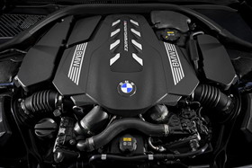 BMW 8V[Y Bowers & Wilkins xDrive 
