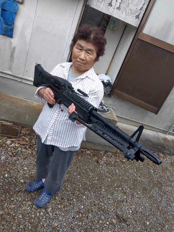 このおばあちゃんには勝てない 宮崎県のサバイバルゲーム場オーナー サチエさん のtwitterが人気を集める ねとらぼ