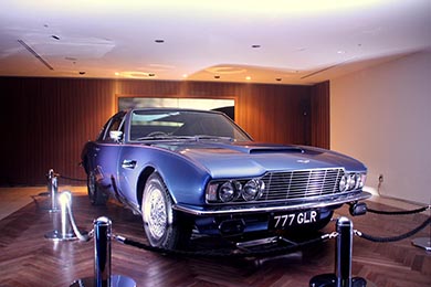 アストンマーティン Aston Martin DBS Superleggera 007 ボンドカー 
