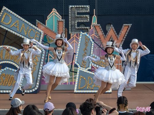 東京ディズニーランド35周年の夏 とんでもないナイトショーがスタートした 2 2 ねとらぼ