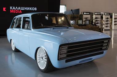ロシア カラシニコフ CV-1 EV 電気自動車 スーパーカー 旧ソ連