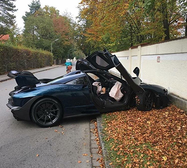 修理代で新車1台分 1億円のスーパーカー マクラーレン セナ 納車から数時間後に交通事故 1 2 ページ ねとらぼ