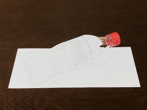 何度見直しても本物 コーラ以上にコーラ 色鉛筆で描かれたペットボトルが衝撃のクオリティー ねとらぼ