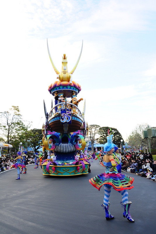 東京ディズニーランドの35周年イベントがグランドフィナーレ パレード ショーの見逃したくないポイントを全力紹介 1 2 ページ ねとらぼ
