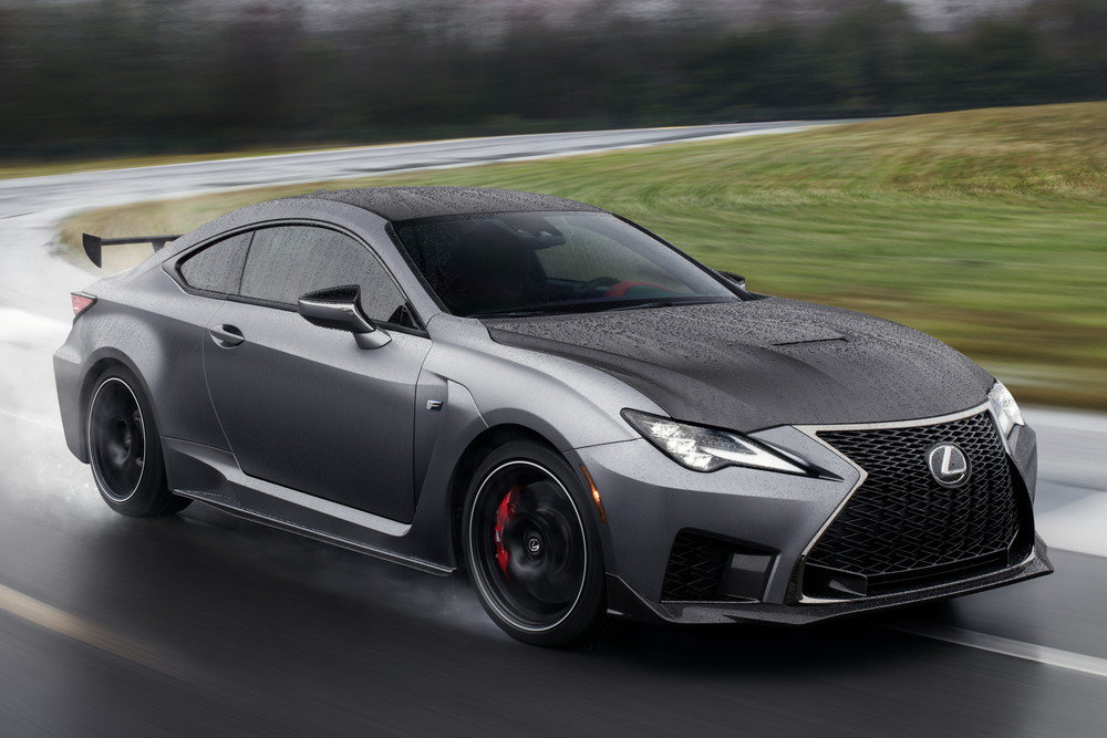 こいつぁタダの高級車じゃない レクサス ガツンと過激な骨太クーペ Rc F デトロイトショーで初公開 1 2 ページ ねとらぼ