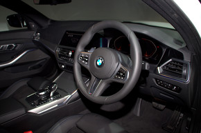 V^ BMW 3V[Y 7 G20^