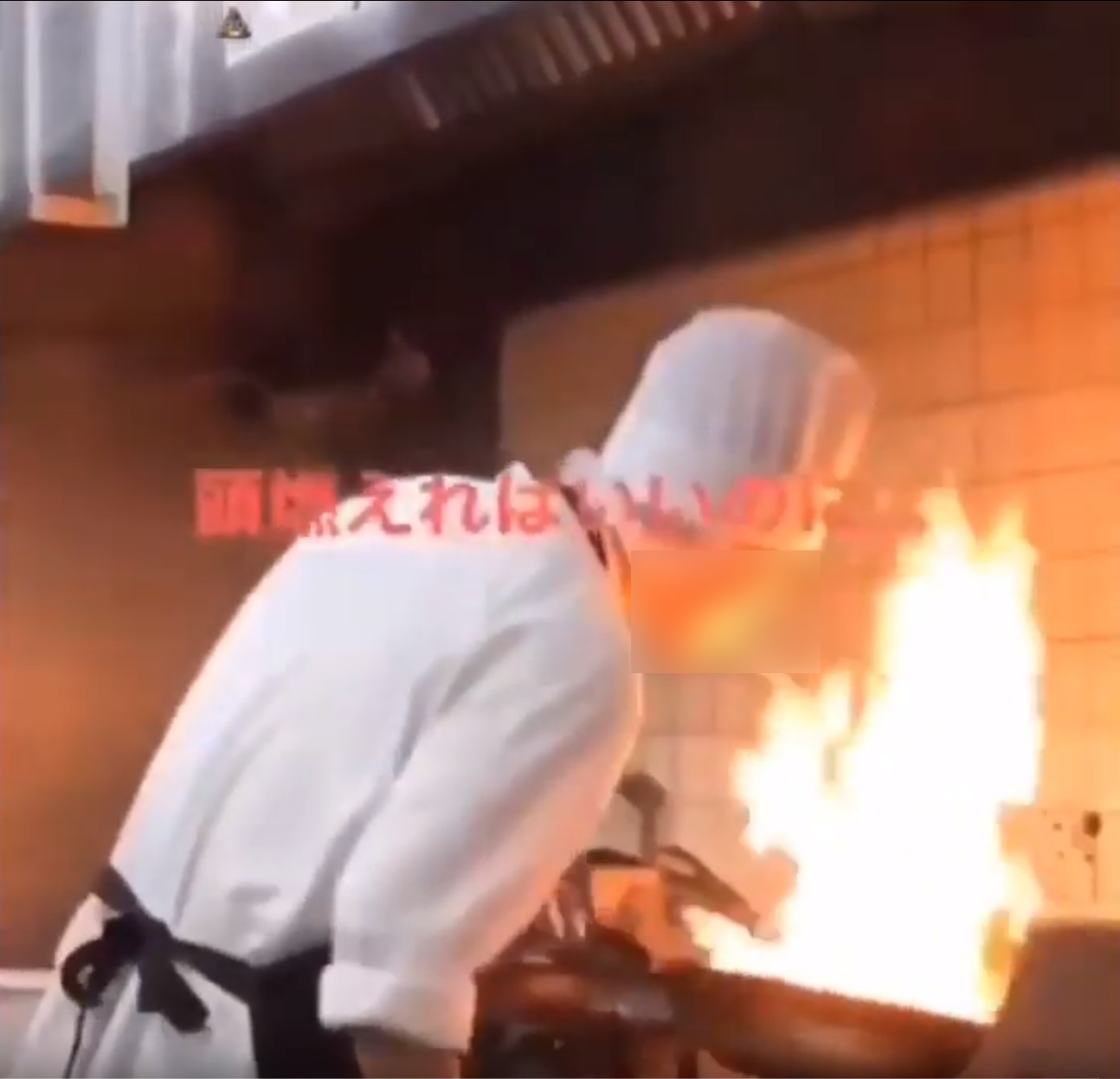 バーミヤンが従業員の 不適切動画 で謝罪 キッチンのコンロの炎でタバコに引火し喫煙 ねとらぼ
