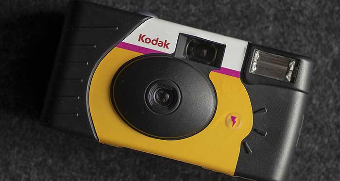 Kodak のロゴが入った中国製 レンズ付きフィルム の偽造品が流通 購入と現像をしないよう注意喚起 ねとらぼ