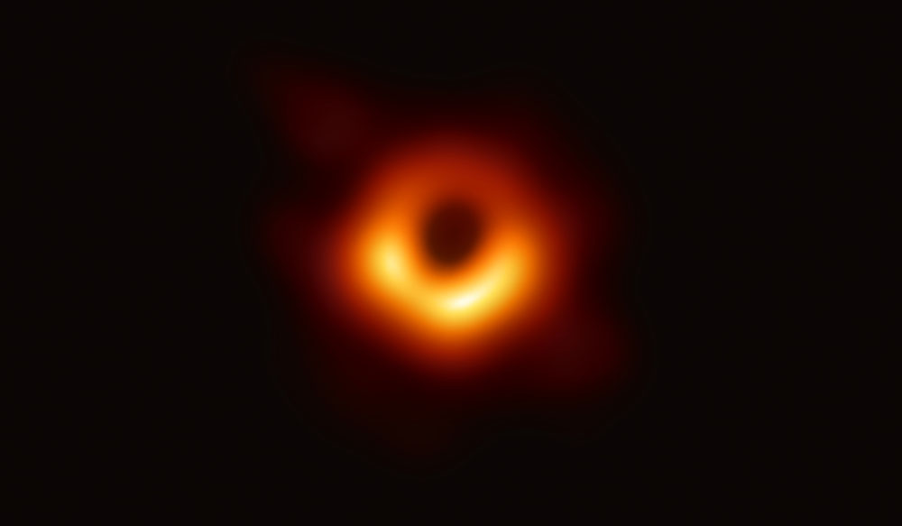 ブラックホールの一部しか映ってないじゃん 実は 映ってない部分 がすごいんだよ というお話 ねとらぼ