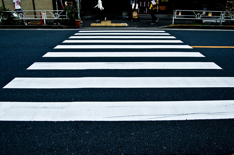 一時停止するクルマ 最低値は三重県3 4 Jaf 信号のない横断歩道 歩行者優先の実態調査 L Oiz Jaf Crosswalk 02 Jpg ねとらぼ