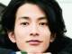 祝え！　「仮面ライダージオウ」ウォズ役の渡邊圭祐、写真集が異例の重版　浴衣姿の未掲載カットも公開