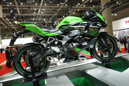 250cc4気筒エンジンを搭載するスポーツバイク「Ninja ZX-25R」