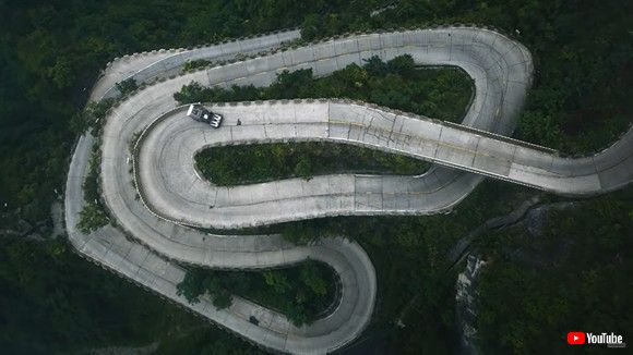 ドリフトの神様 天国の門に挑む 中国で最も危険な峠道をケン ブロックが爆走 人気ビデオシリーズ新作公開 1 2 ねとらぼ