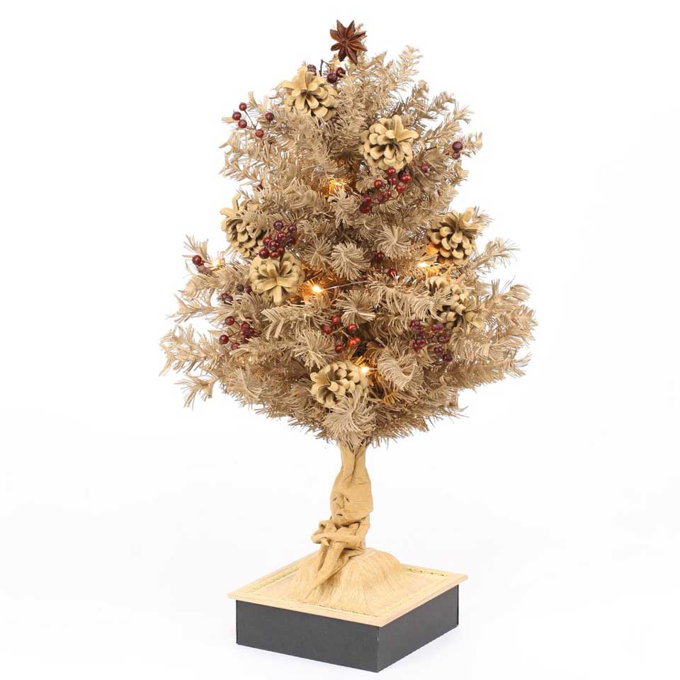 紙製とは思えないツリーの存在感と美しさ ダンボールで作ったクリスマスツリーがすごい ねとらぼ