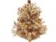 紙製とは思えないツリーの存在感と美しさ　ダンボールで作ったクリスマスツリーがすごい