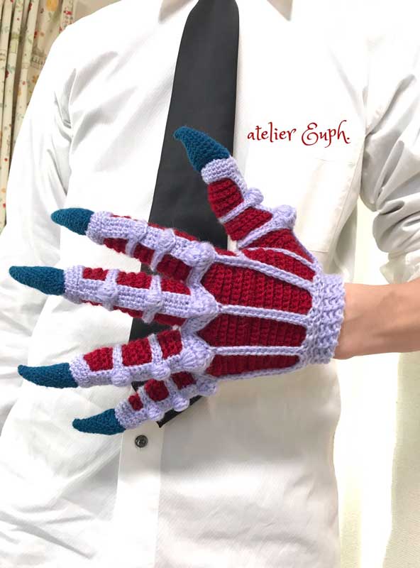 どんな風が吹いても暖かそう！ ぬ～べ～の「鬼の手」を再現した手編み