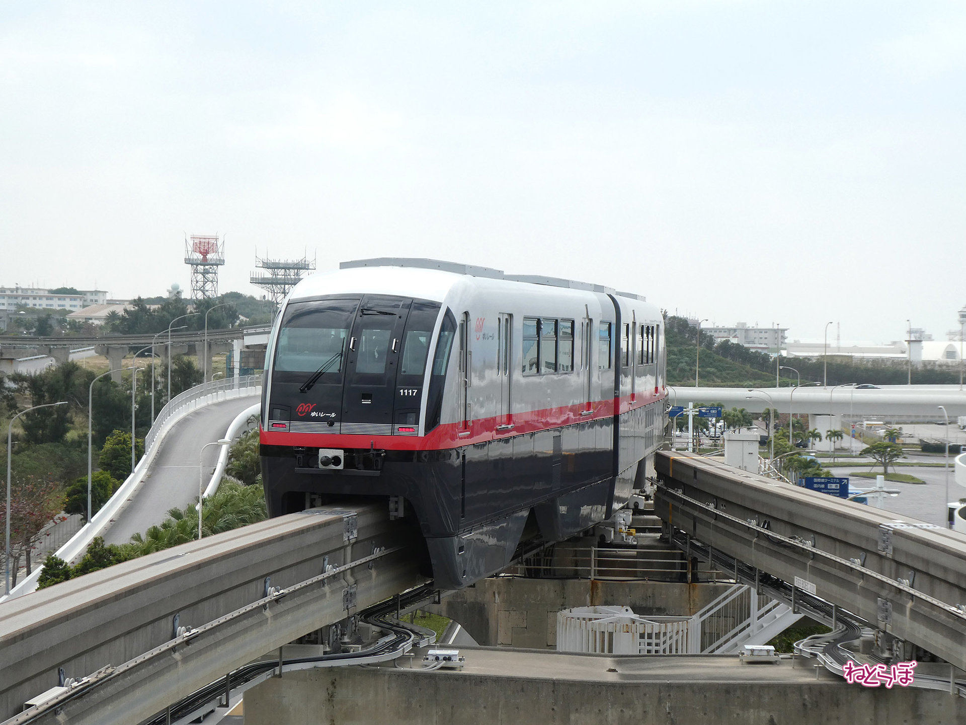 はいさーい 日本最南端の鉄道 ゆいレール に乗ってきた 月刊乗り鉄話題 年2月版 1 4 ページ ねとらぼ