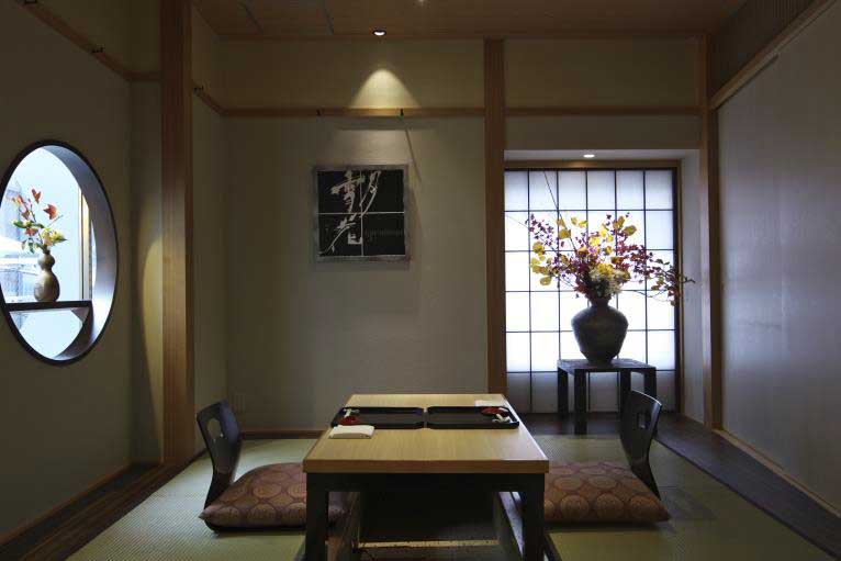 料亭の個室をテレワークの執務スペースに 日本料理店13店舗でランチ注文で7時間滞在できるサービス開始 ねとらぼ