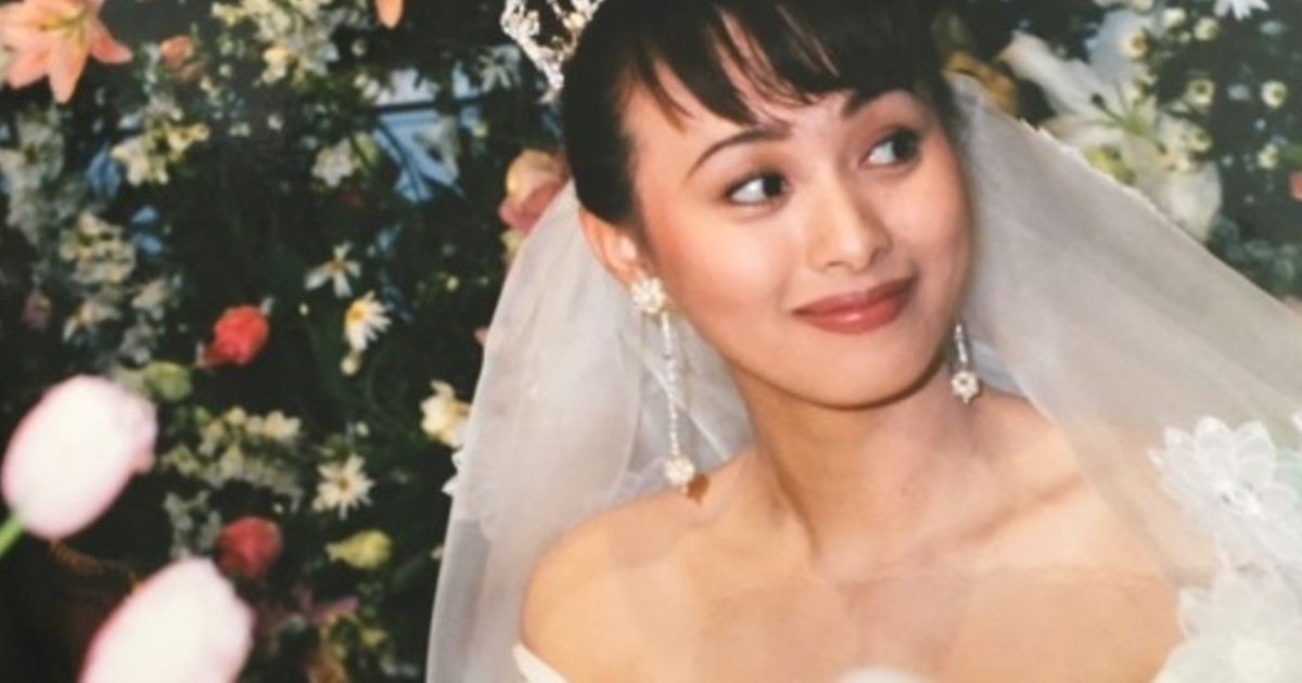 来年は銀婚式 主人に感謝です 渡辺美奈代 24回目の結婚記念日に思い出の ウエディングドレス姿 披露 ねとらぼ Lamun Dress
