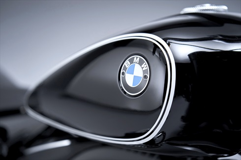 BMWuR18v
