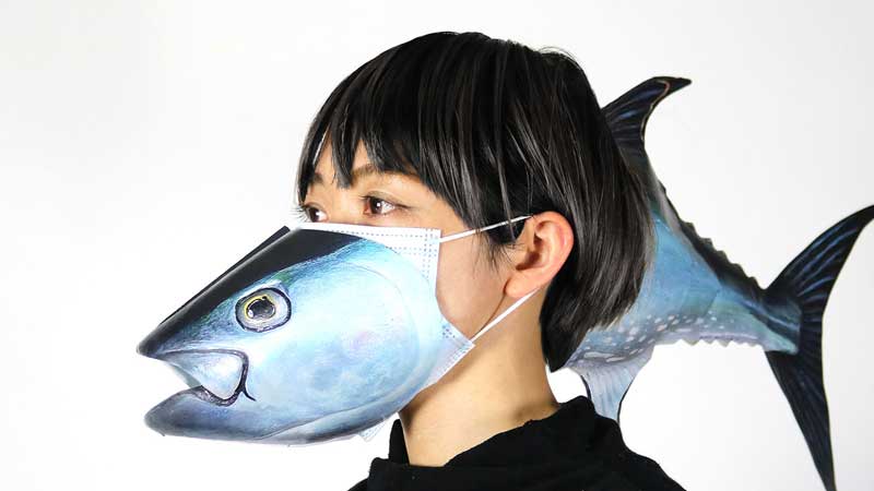 近畿大学 マグロと融合する狂気のマスクカバーを生み出す ペーパークラフトの型紙も公開中 ねとらぼ
