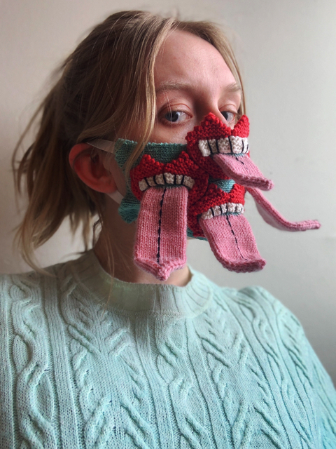編み物のマスク