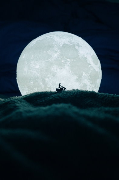 久しぶりのポートレート harao 写真 月 丘 毛布 フィギュア 照明