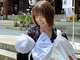 「すっかりママの顔」　篠田麻里子、お宮参りで愛娘を見つめるショットに注目集まる