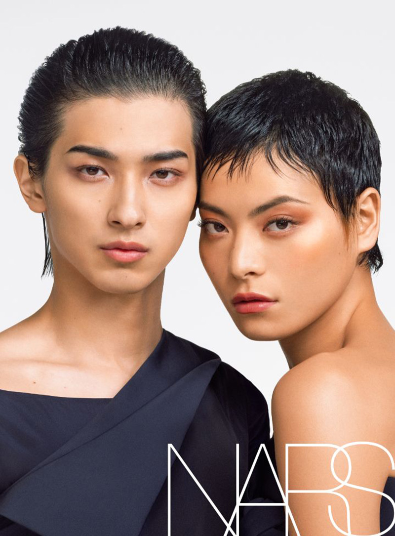 横浜流星 紫のアイシャドーで 新たな自分 Nars 新コレクションの顔に起用 男女問わず使ってみて ねとらぼ