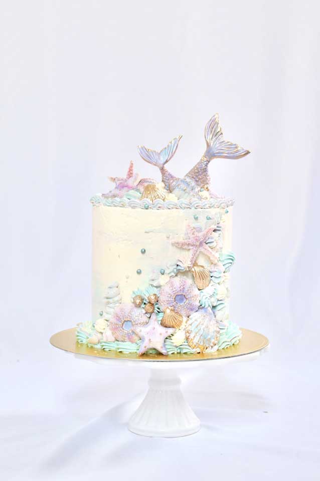 夢みたいなケーキ かわいい世界 宝石みたいな貝殻がデコレーションされた海のパーティーケーキにときめく声 ねとらぼ