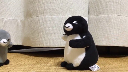 かわいすぎる なぜか涙出てくる 東京駅で売っていた Suicaのペンギン新作グッズ にキュン死する人続出 1 2 ページ ねとらぼ