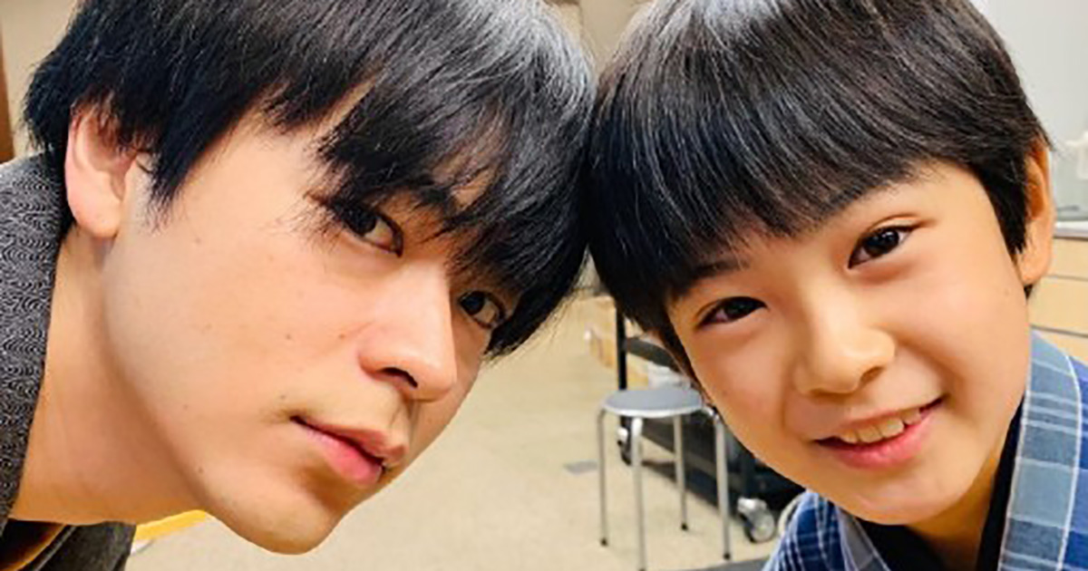 おちょやん で似ていると話題の2人 杉咲花 成田凌と中須翔真の ダブル一平 ショット公開 1 2 ページ ねとらぼ