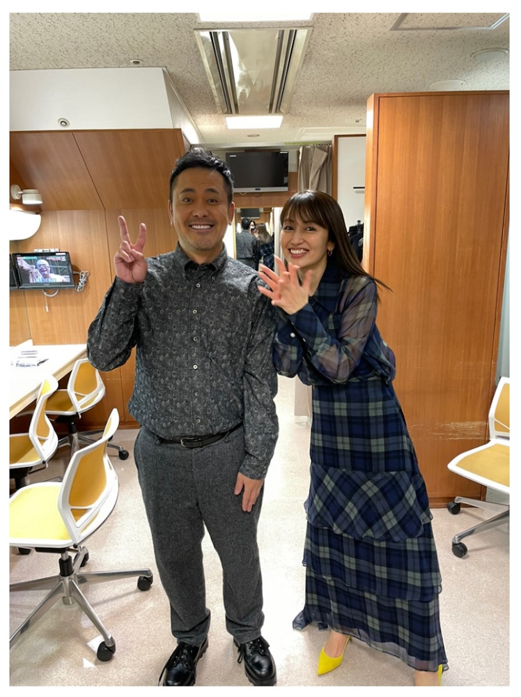 幸せが顔からこぼれてる 矢田亜希子 素敵な優しいパパのお顔 とくりいむしちゅー有田の第1子誕生を祝福 ねとらぼ
