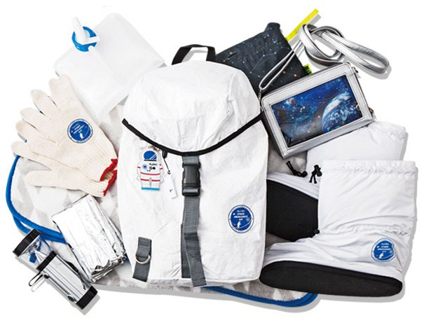 宇宙飛行士モチーフの防災セットがめちゃくちゃかわいい 地球への帰還を目指すデザインが勇気をくれそう ねとらぼ